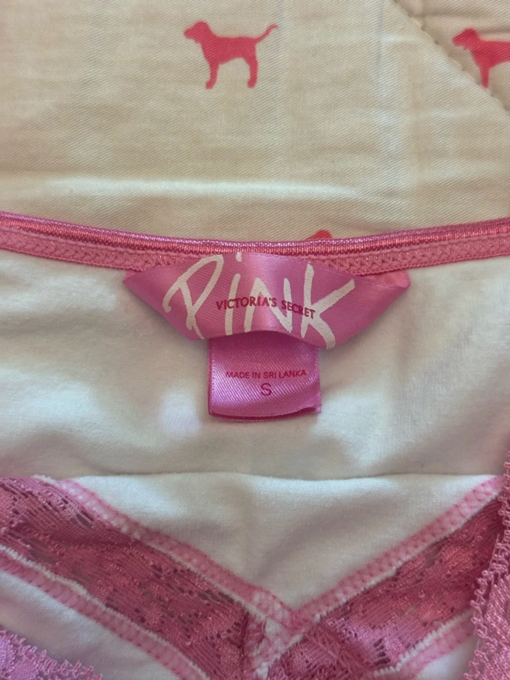 VS PINK VINTAGE Y2K SET FLORAL LOVE BOOTY SHORTS & LACE TRIM CAMI TANK TOP NWOT - Picture 4 of 13